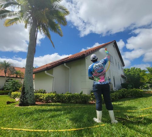 House Washing in Vero Beach