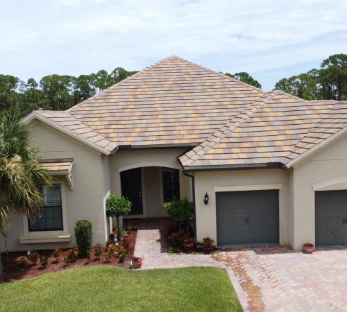 Tile roof cleaning service